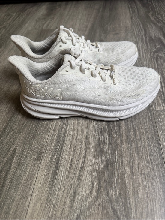 Hoka Shoes - Hoka Clifton 9 Women's White Athletic Running Shoes - All-White Design